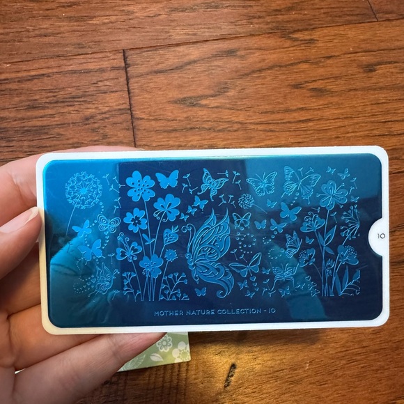 MoYou London Stamping Nail Art Plate Mother Nature 10 - Picture 3 of 5